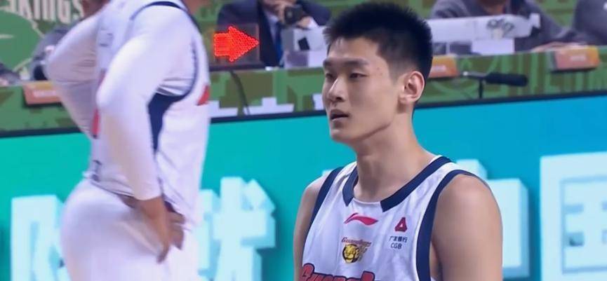 窗口期CBA季后赛焦点战；孟菲斯灰熊豪取连胜；信心回归；年轻球员得到机会的简单介绍-爱游戏娱乐