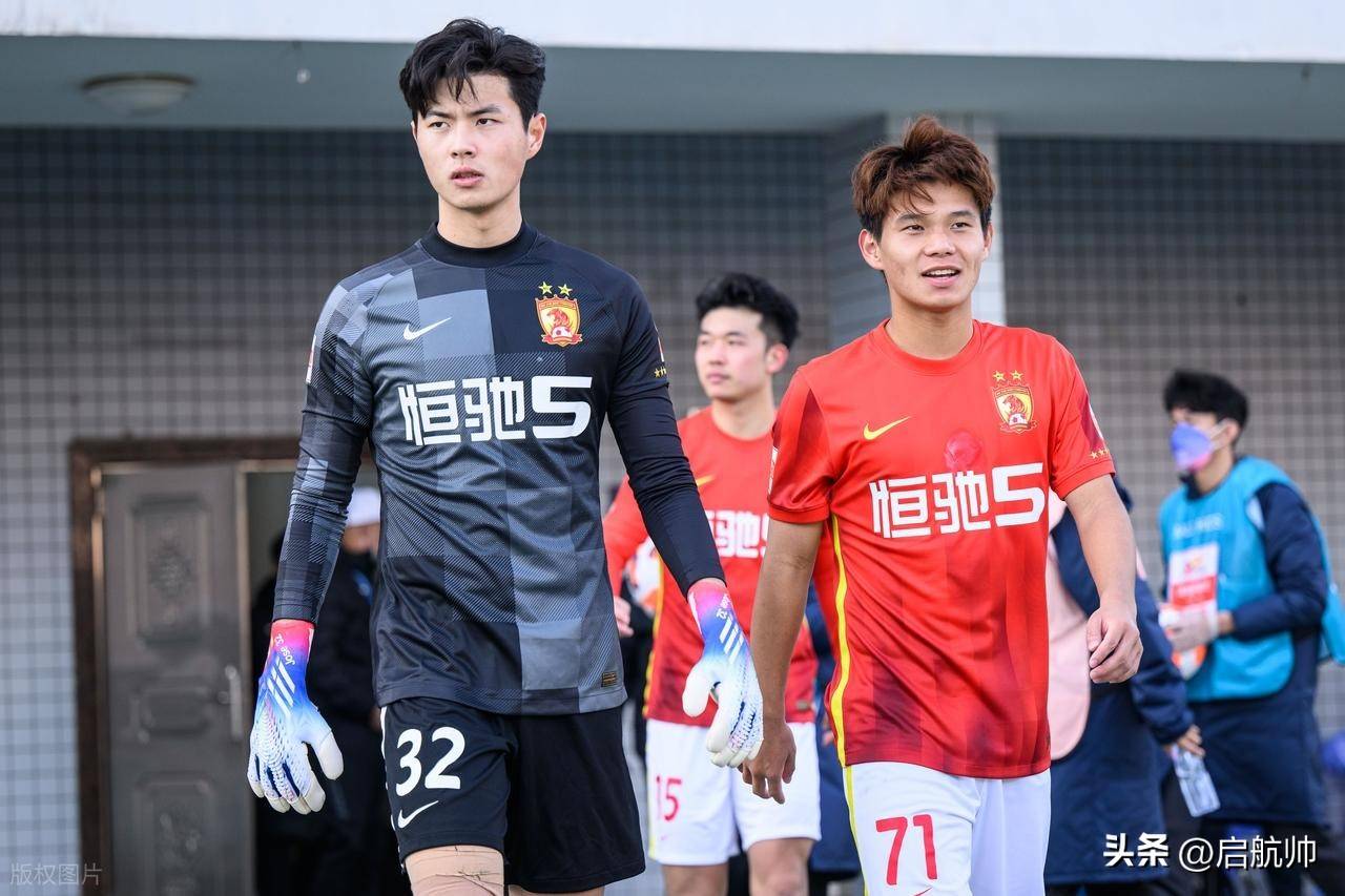 今夜欧超杯传出新动向；广州队临场应变；管理层表态：管理层满意；控场能力受关注的简单介绍-爱游戏娱乐